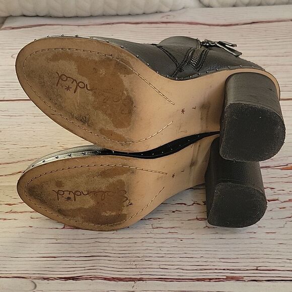 SPLENDID Black Leather Heeled Ankle Boots with Silver Studs Size 7 - Picture 9 of 10